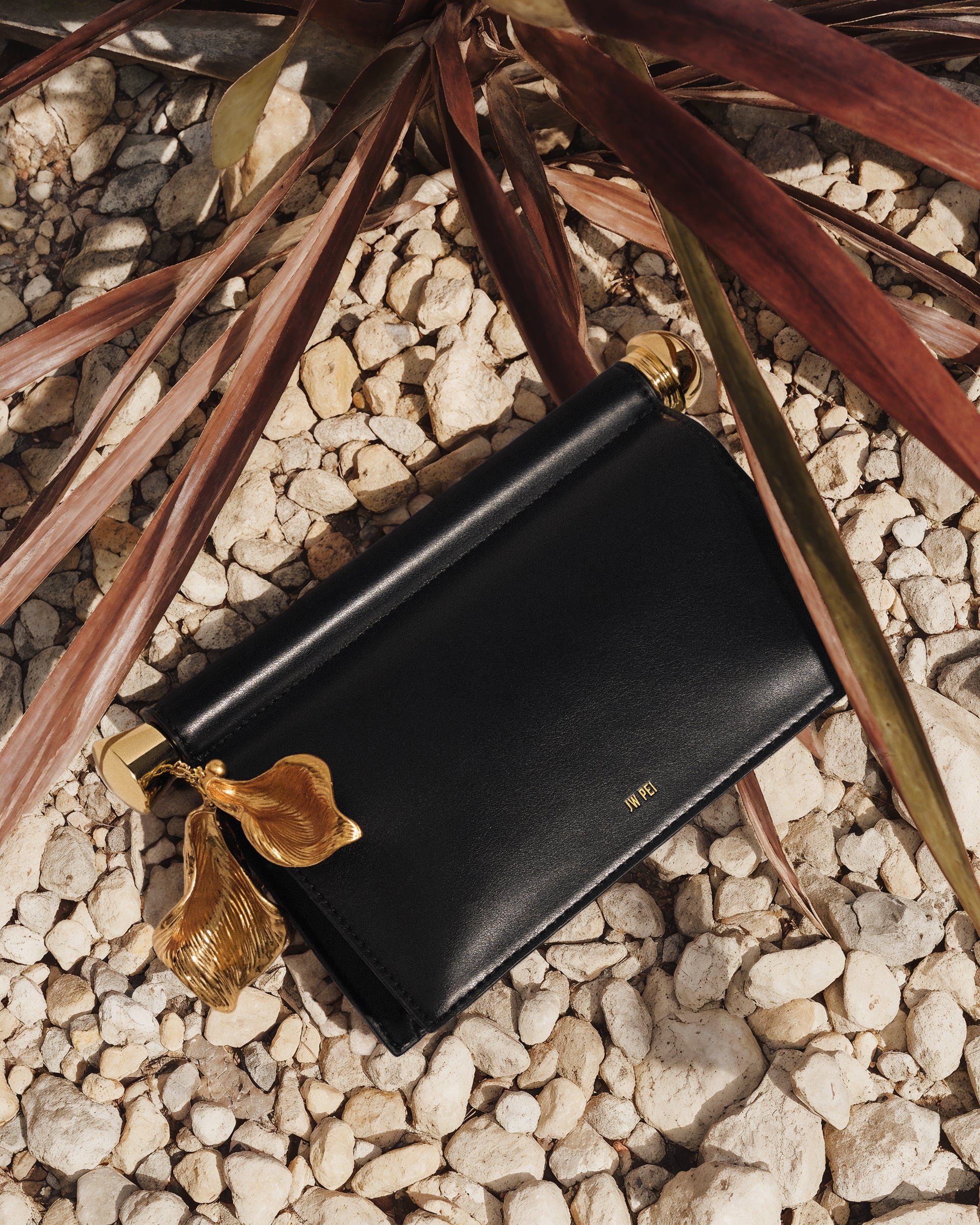 JW PEI Elise トップハンドルバッグ - ブラウン Elise Top Handle Bag - Brown | JW PEI