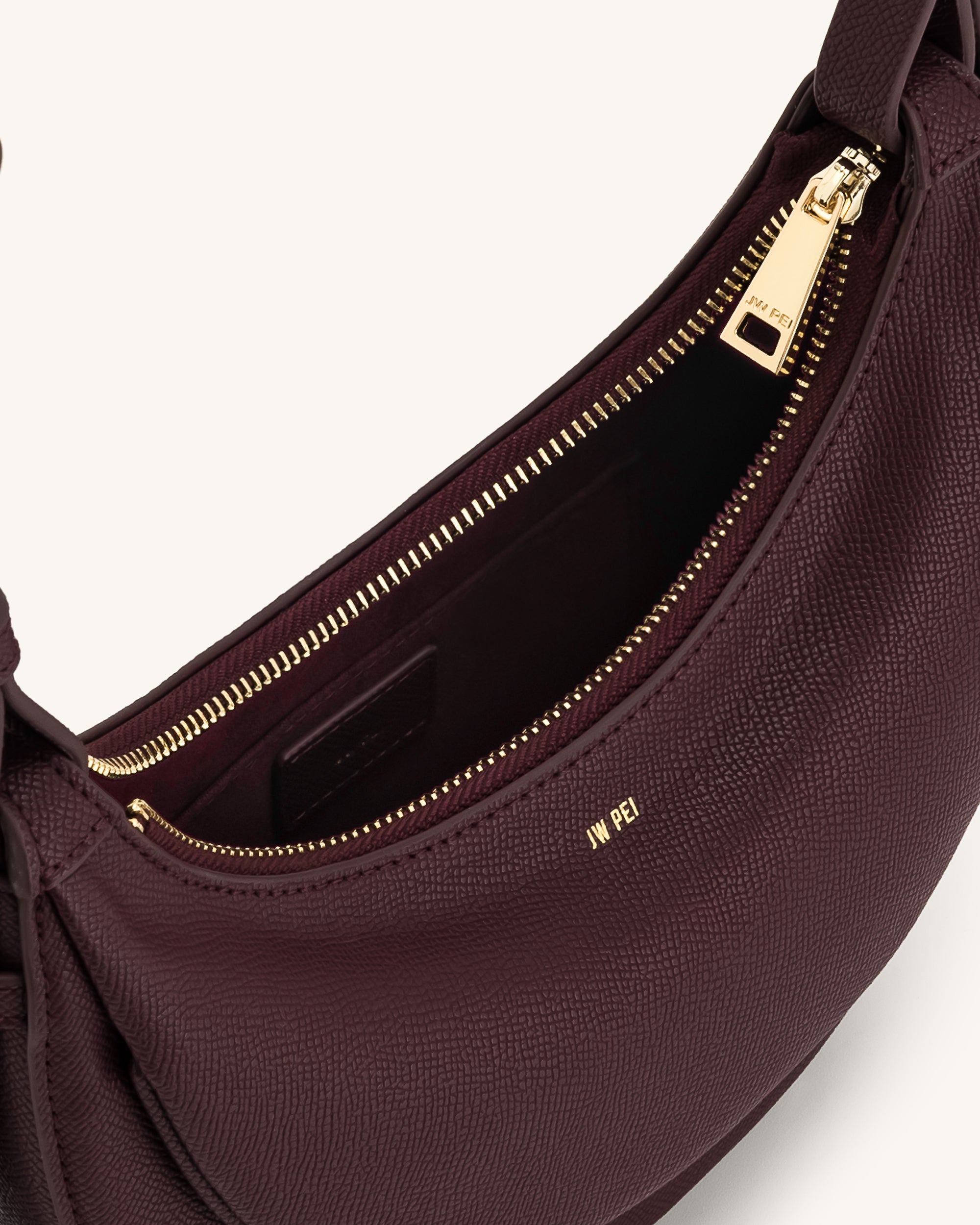 JW PEI  Sharon クロスボディバッグ 送料関税込み Sharon Crossbody Bag - Claret | JW PEI