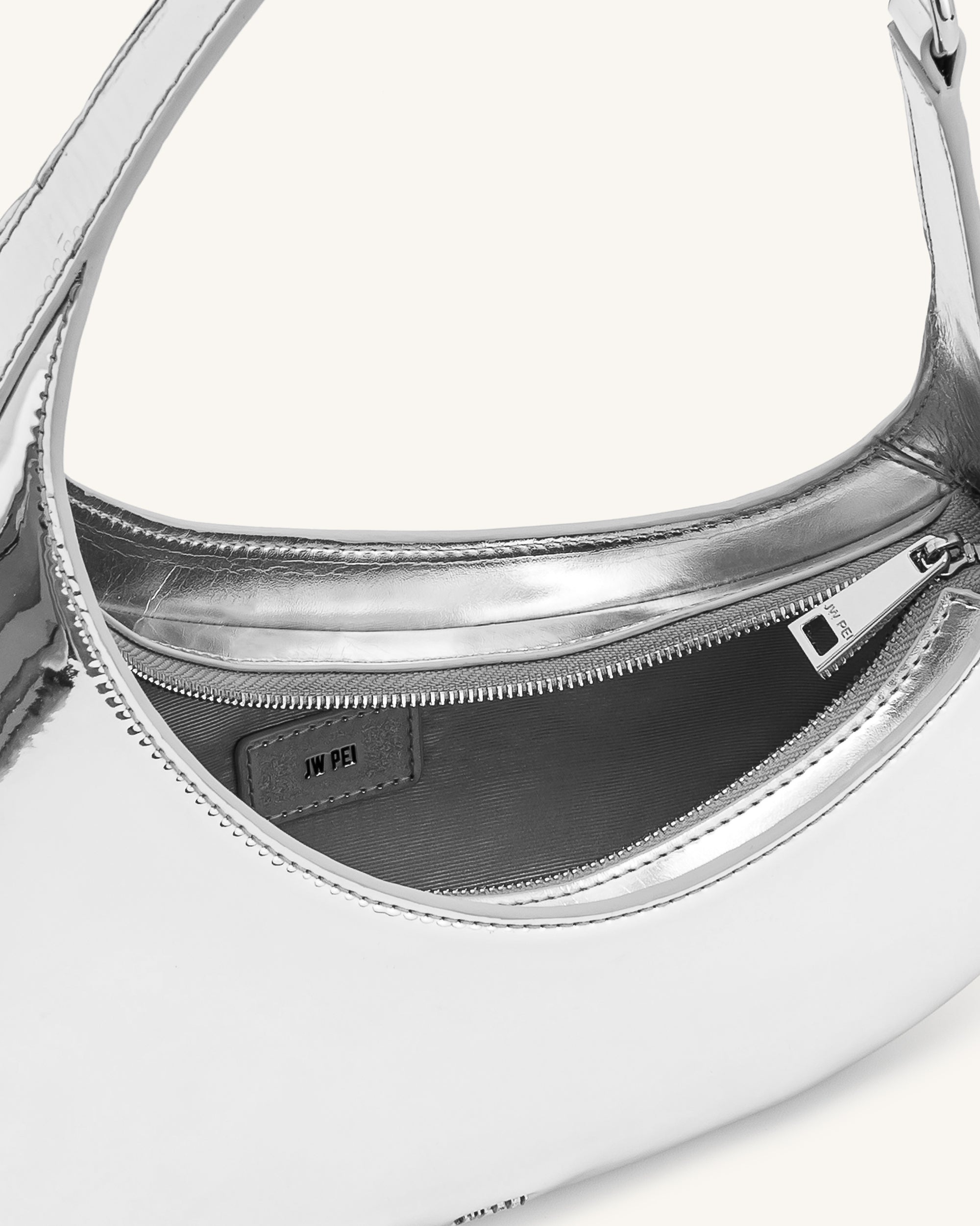 韓国ADERERROR Swip ba.gショルダーバッグ シルバー Harlee Shoulder Bag - Silver | JW PEI