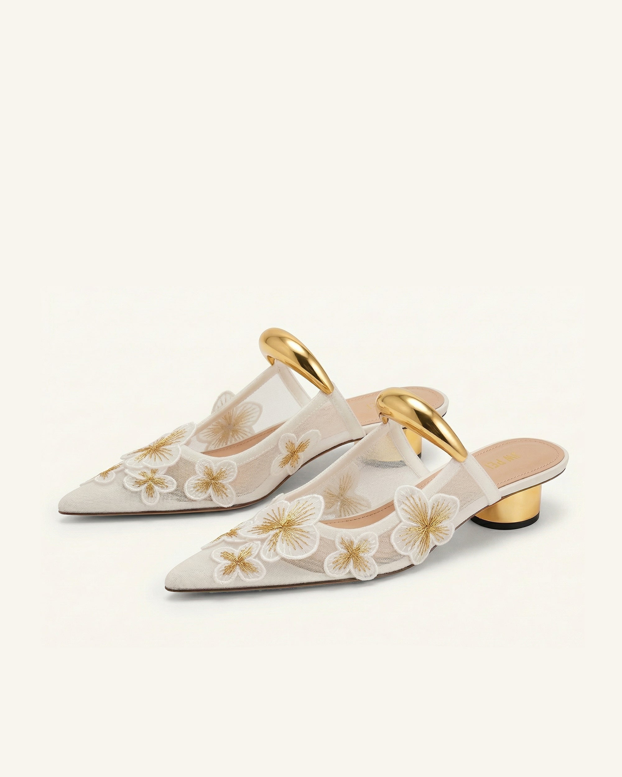 AZUR E E ミュール　フラワー　パール Helena Pierced Floral Mesh Mules - Ivory | JW PEI