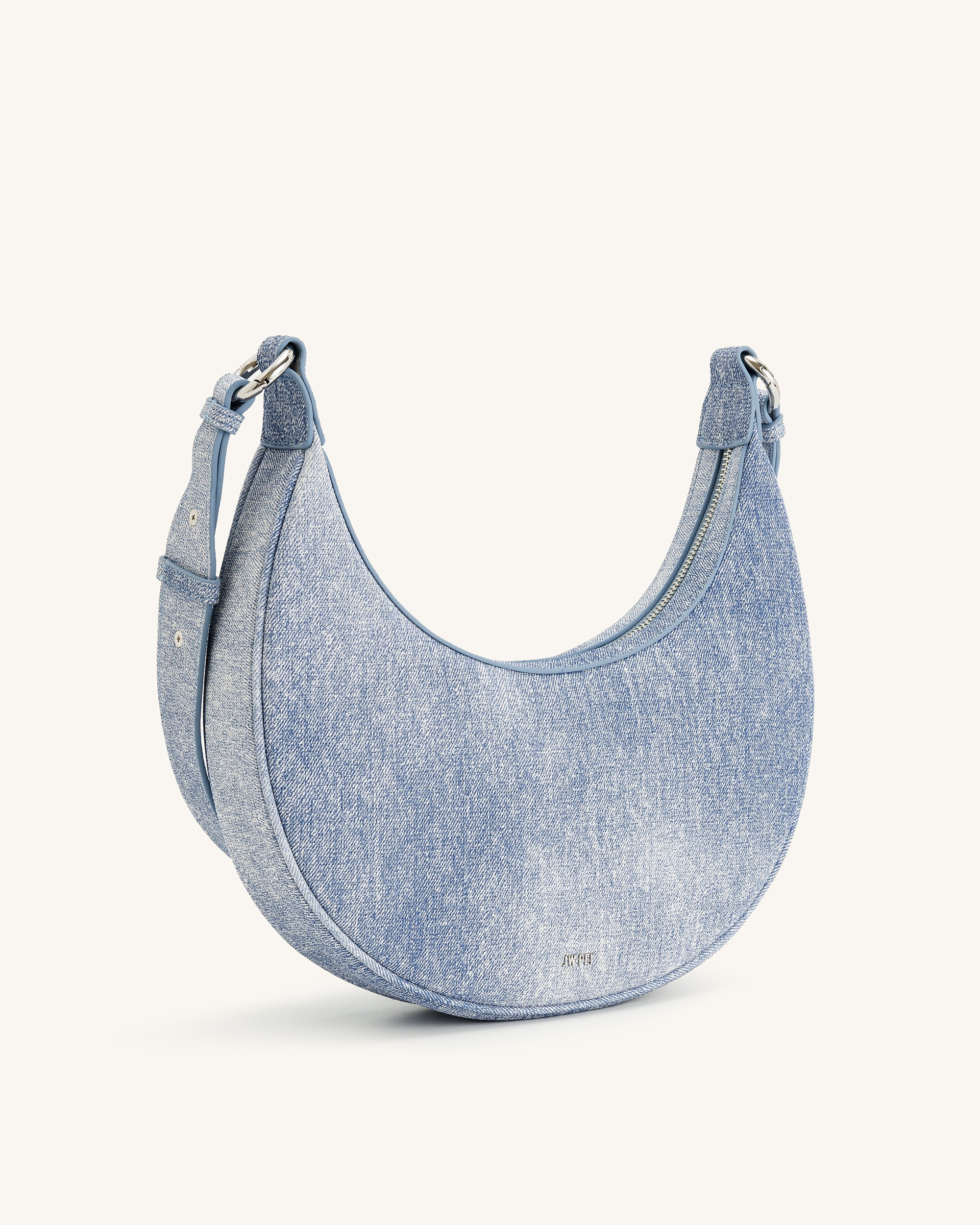 JW PEI CARLY saddle サドルバッグ キャンバス デニム シルバー Carly Denim Embossed Saddle Bag - Blue | JW PEI