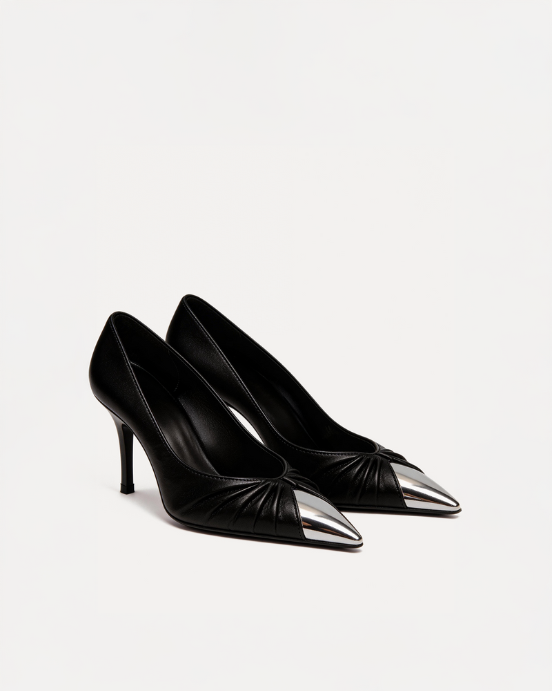 Quinn Metal Cap Pumps – Black