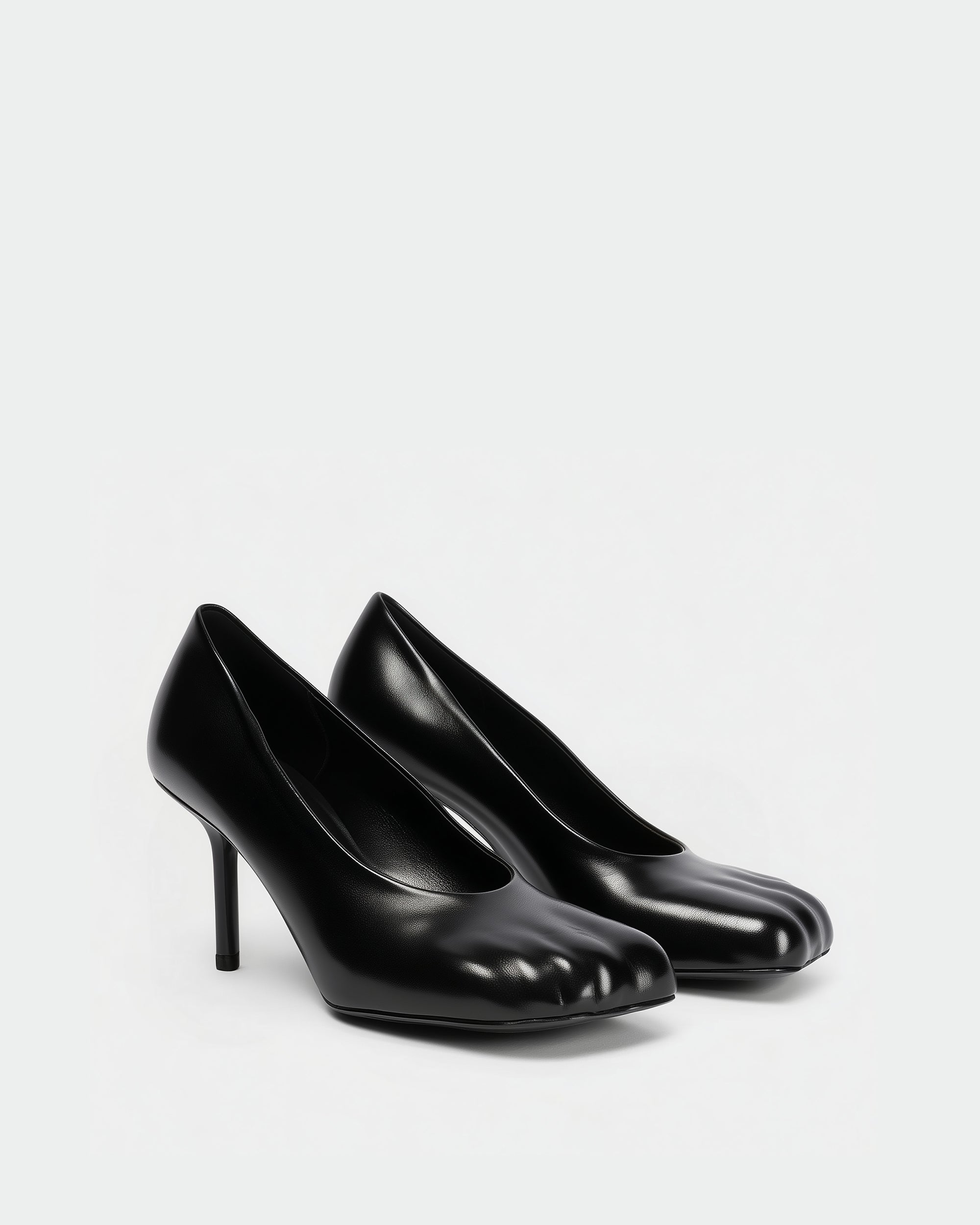 Lena Sculpted Pumps – Black