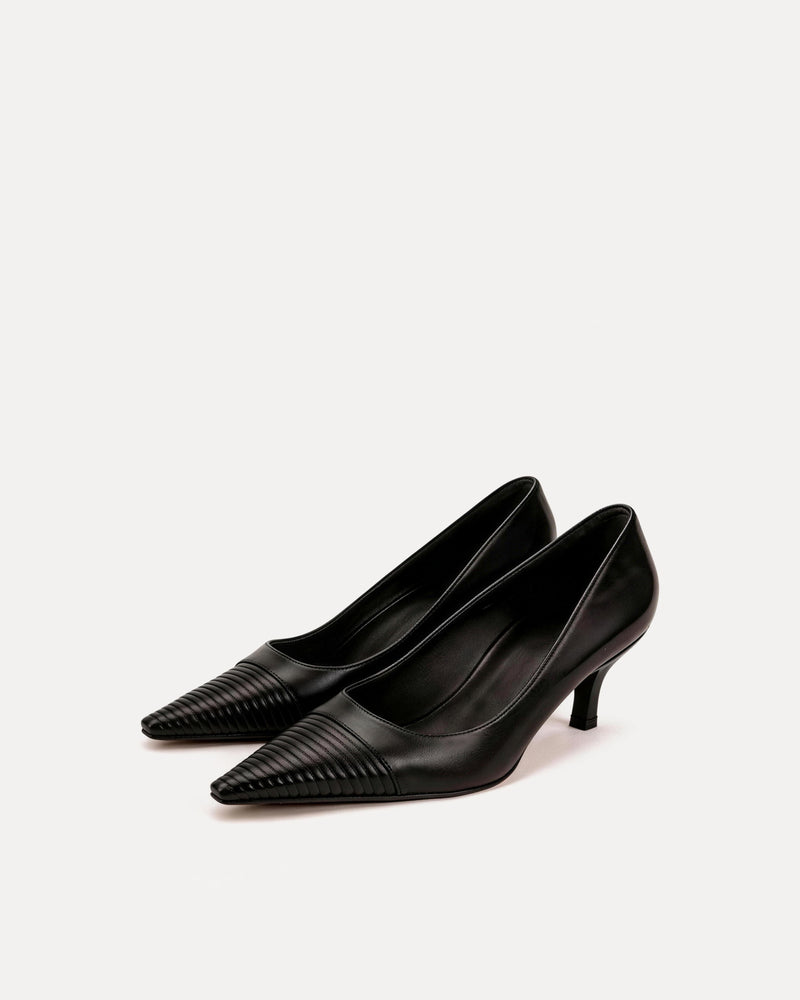 Ruby Ribbed Pointed Pumps – Black